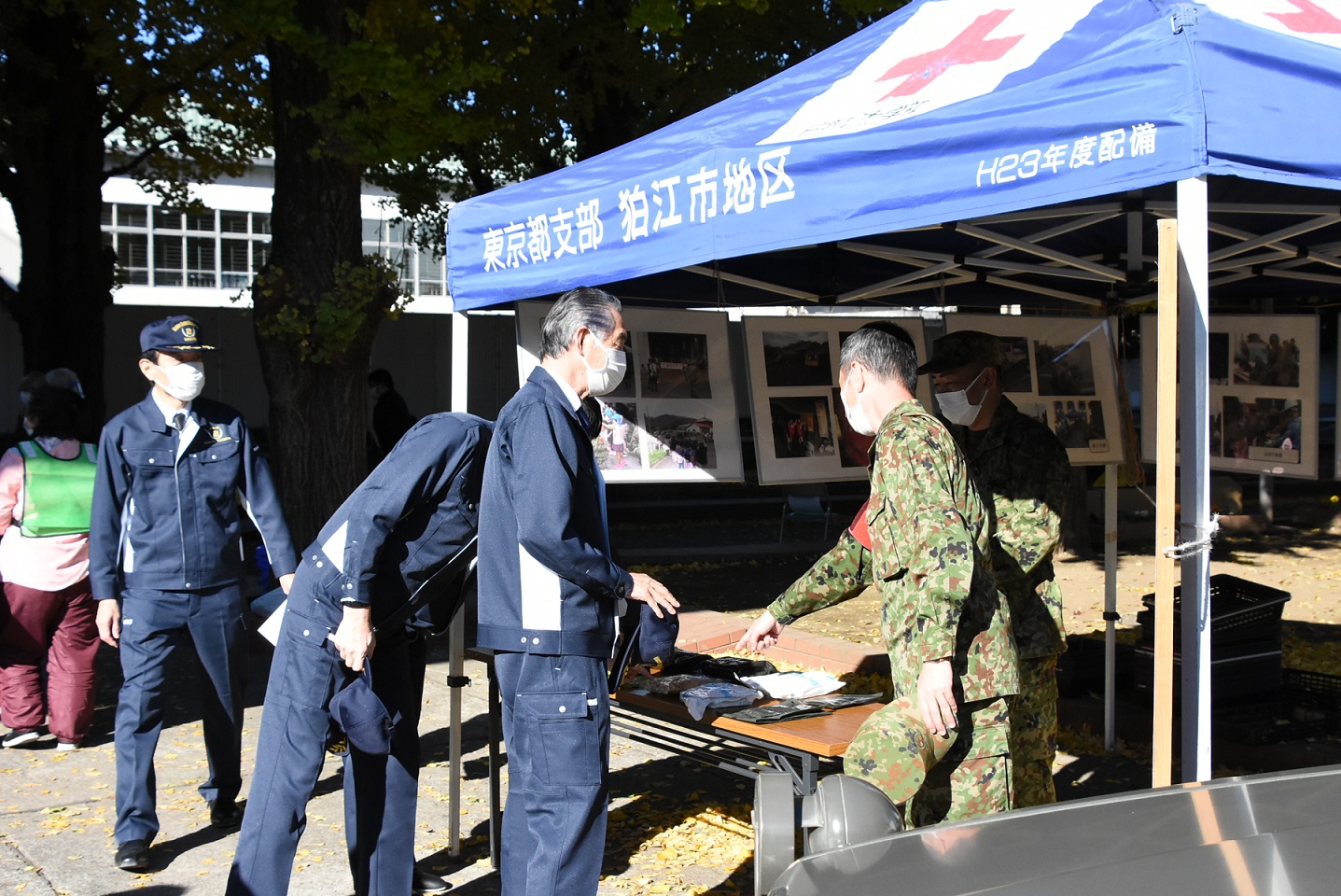 市内避難所の展示視察