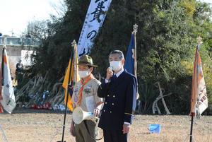 どんど焼き開会式で挨拶をする市長