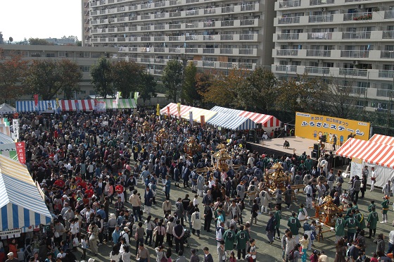 ふるさと会場（第一小学校会場）