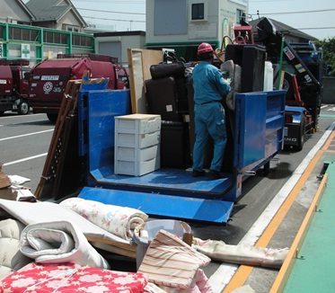 粗大ごみ収集業者積替え